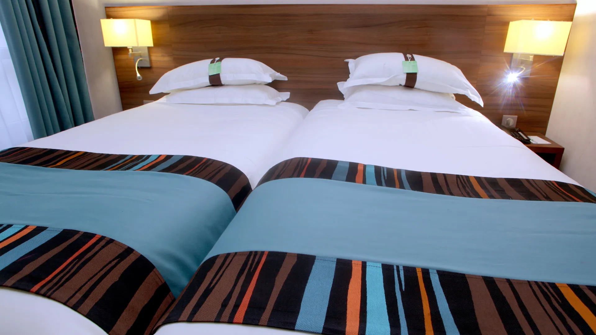 Hotel Montmartre By Ihg Paris
