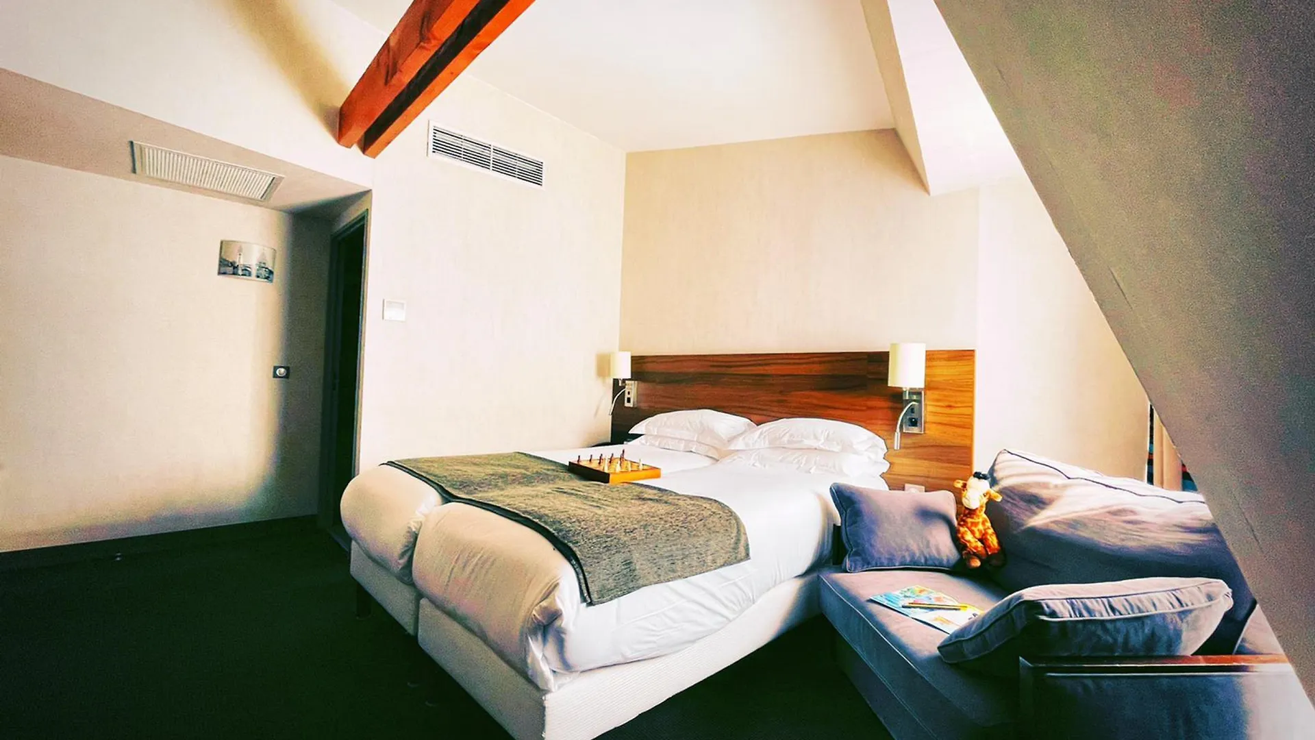 Hotel Montmartre By Ihg 4*